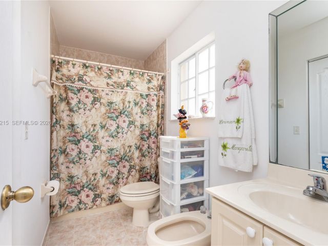 Продажа дома по адресу 13364 SW 143rd St - фото 7533001