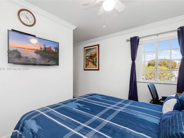 Продажа дома по адресу 13364 SW 143rd St - фото 7533003