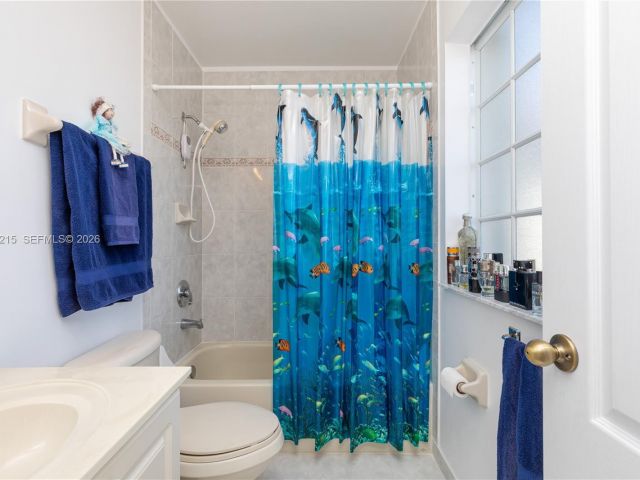 Продажа дома по адресу 13364 SW 143rd St - фото 7533005