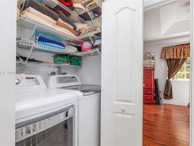 Продажа дома по адресу 13364 SW 143rd St - фото 7533007