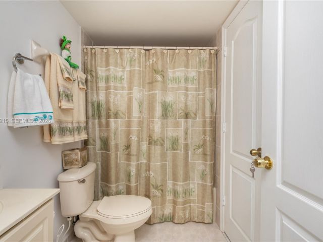 Продажа дома по адресу 13364 SW 143rd St - фото 7533012