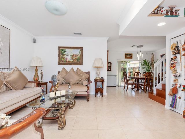 Продажа дома по адресу 13364 SW 143rd St - фото 7533013