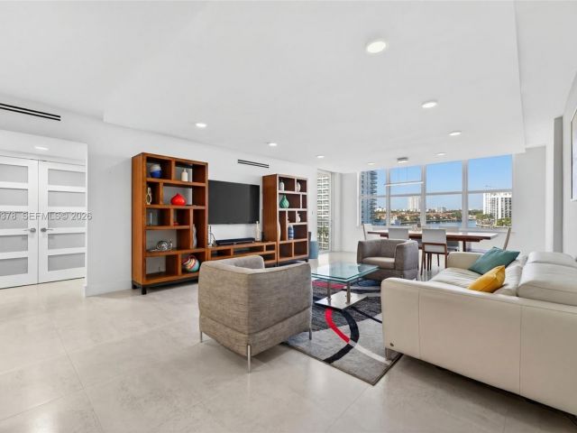 Продажа квартиры #1024 - фото 7534221