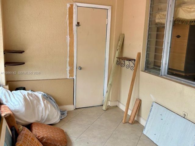 Продажа дома по адресу 3241 Arthur Ter - фото 7532126