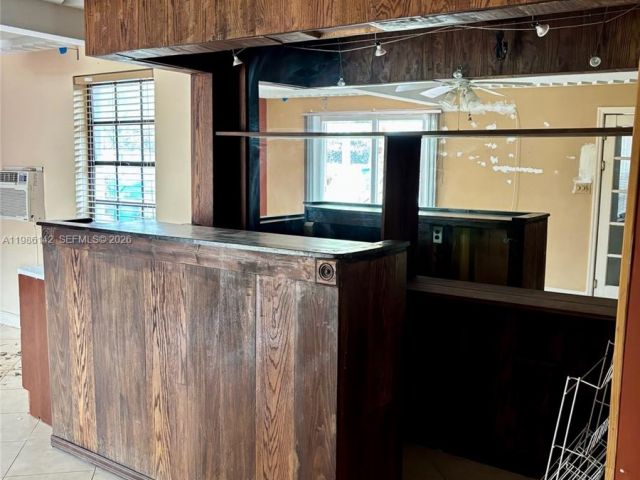 Продажа дома по адресу 3241 Arthur Ter - фото 7532129