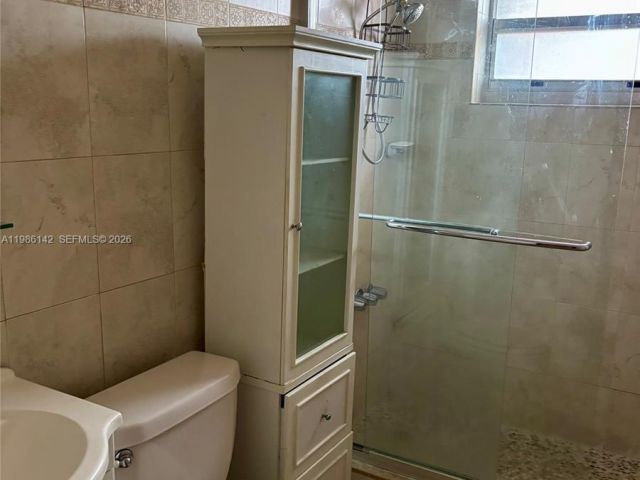 Продажа дома по адресу 3241 Arthur Ter - фото 7532133