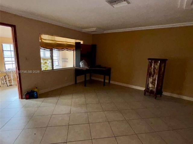 Продажа дома по адресу 3241 Arthur Ter - фото 7532136