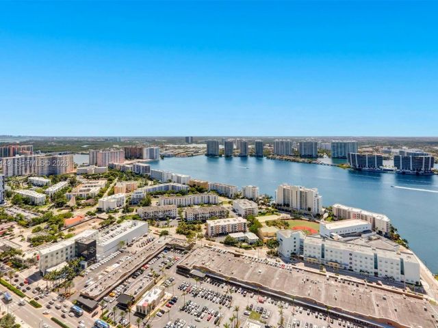 Квартира в аренду номер5405 - фото 7531810