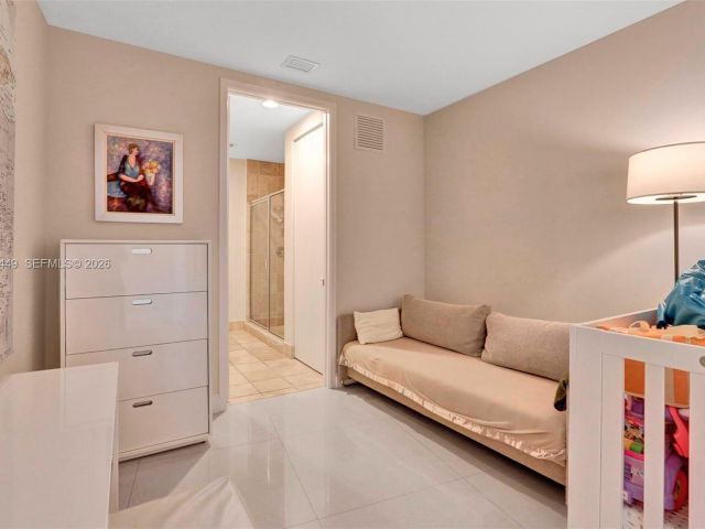 Квартира в аренду номер5405 - фото 7531821