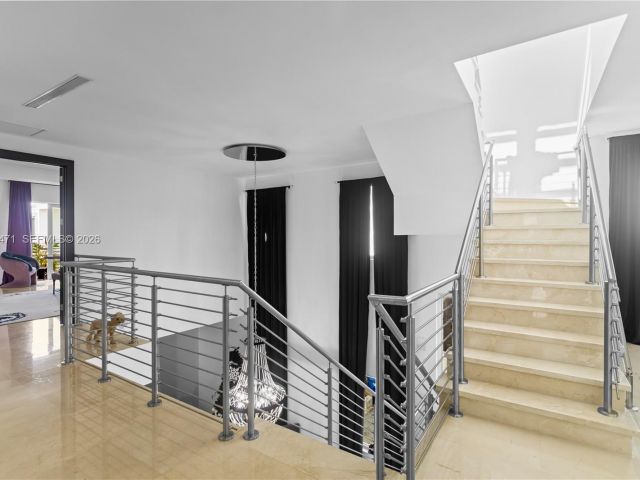 Дом в аренду по адресу 3420 NW 84th Ave - фото 7532233