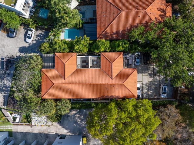 Продажа дома по адресу 2917 SW 30th Ct 2917 - фото 7532599