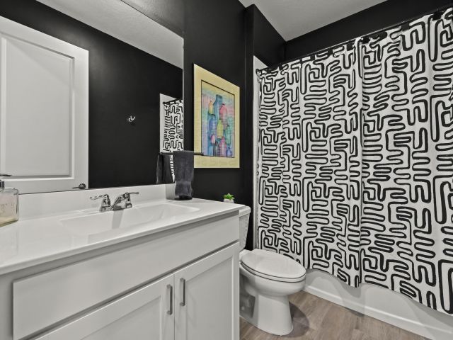 Продажа дома по адресу 13451 Noble Drive - фото 8521896