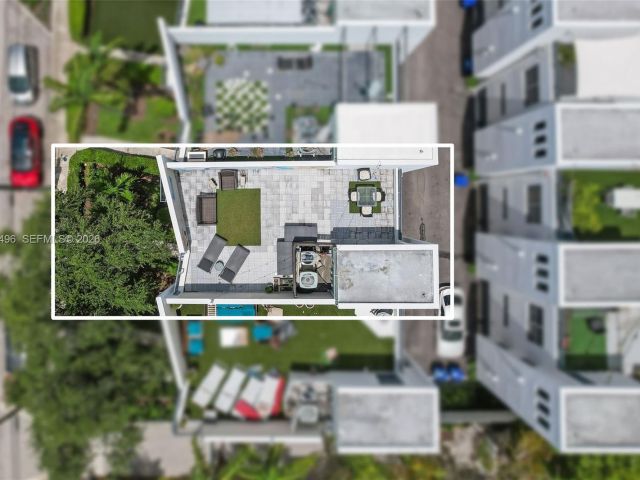 Продажа дома по адресу 721 SE 12th Ct 4 - фото 7532819