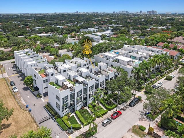 Продажа дома по адресу 721 SE 12th Ct 4 - фото 7532836