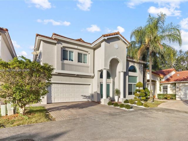 Дом в аренду по адресу 11243 NW 58th Ter 1 - фото 7532919