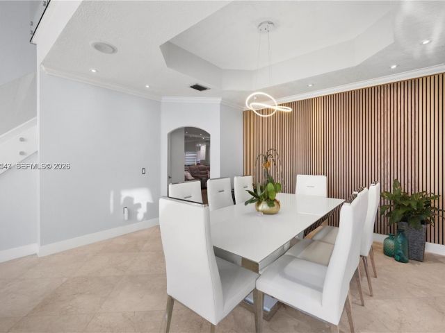 Дом в аренду по адресу 11243 NW 58th Ter 1 - фото 7532930