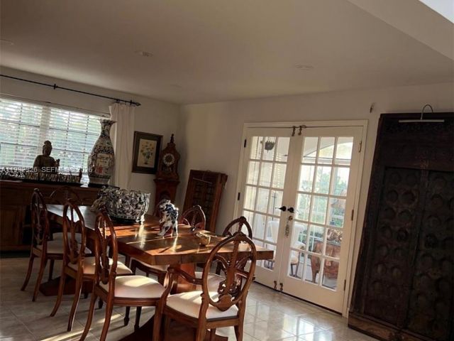 Продажа дома по адресу 2190 SW 22 terrace - фото 7532694