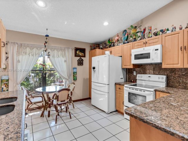 Продажа дома по адресу 15012 SW 45th Ln - фото 7532728