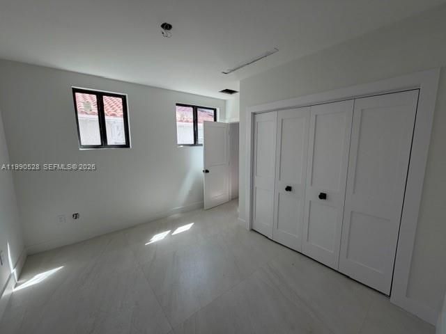 Продажа дома по адресу 2800 SW 38th Ct - фото 7532617
