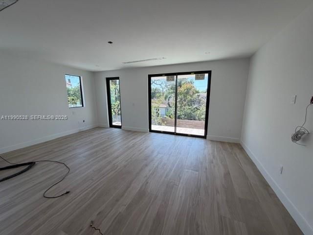 Продажа дома по адресу 2800 SW 38th Ct - фото 7532618