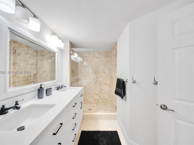 Продажа квартиры #2705 - фото 7534134