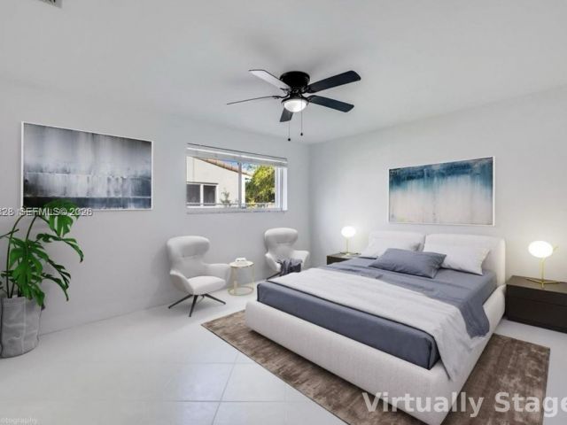 Продажа дома по адресу 1000 SW 32nd St - фото 7533164