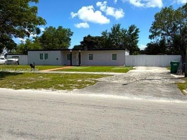 Продажа дома по адресу 15825 E Bunche Park Dr - фото 7534538