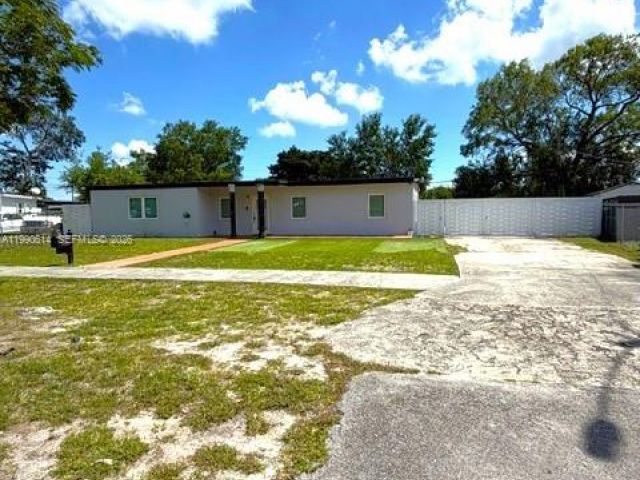 Продажа дома по адресу 15825 E Bunche Park Dr - фото 7534539