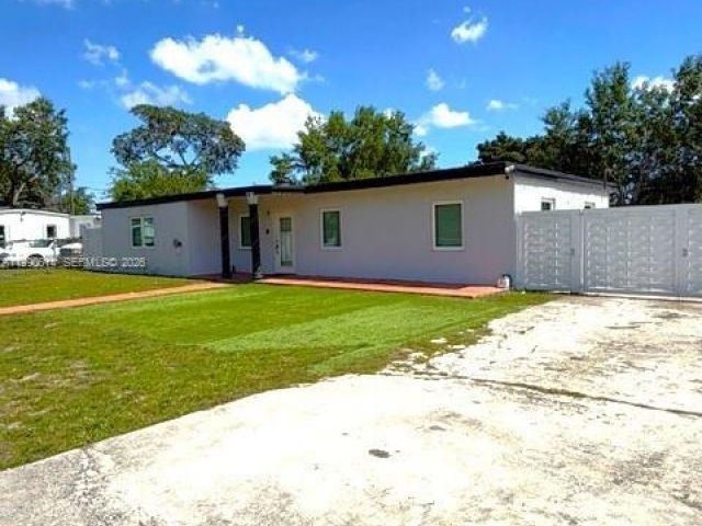 Продажа дома по адресу 15825 E Bunche Park Dr - фото 7534547