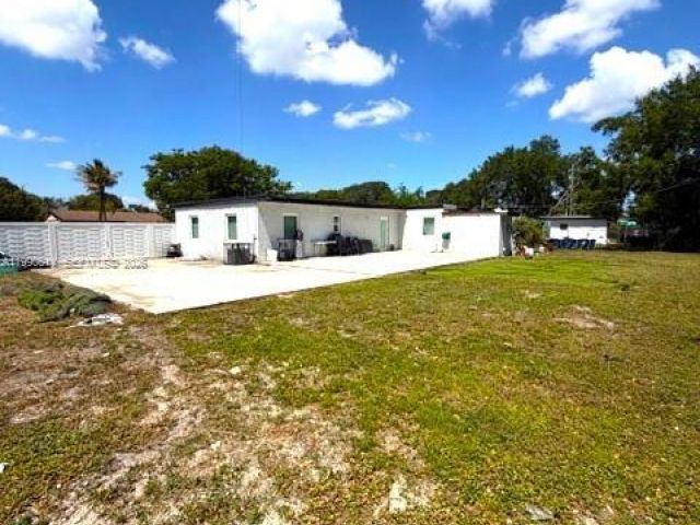 Продажа дома по адресу 15825 E Bunche Park Dr - фото 7534554