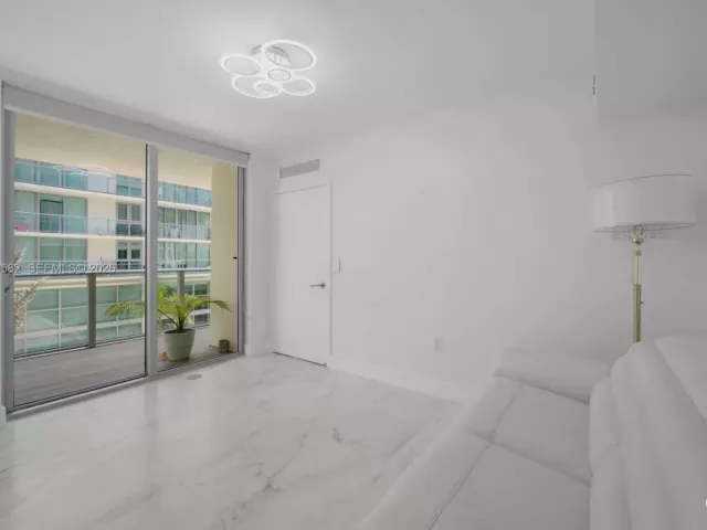 Продажа квартиры #406 - фото 7533192