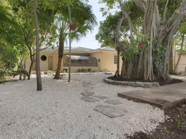 Дом в аренду по адресу 1845 Daytonia Rd - фото 7533463