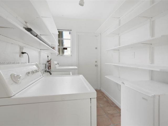 Дом в аренду по адресу 1845 Daytonia Rd - фото 7533466