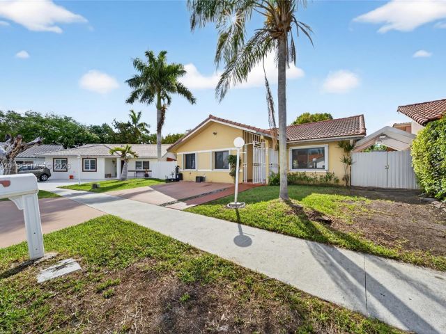 Продажа дома по адресу 14446 SW 96th Ter - фото 7533394