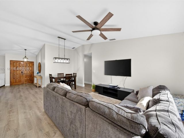 Продажа дома по адресу 14446 SW 96th Ter - фото 7533400