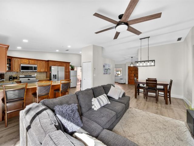 Продажа дома по адресу 14446 SW 96th Ter - фото 7533401