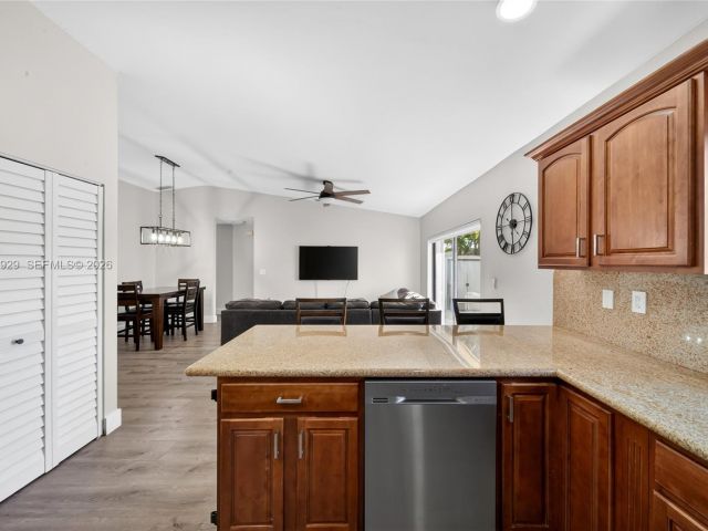 Продажа дома по адресу 14446 SW 96th Ter - фото 7533404