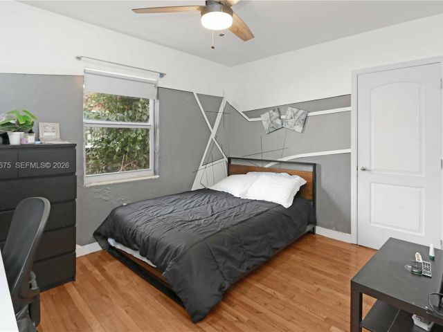 Продажа дома по адресу 1612 Funston St - фото 7532426