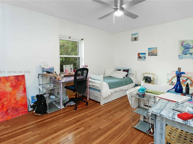 Продажа дома по адресу 1612 Funston St - фото 7532427