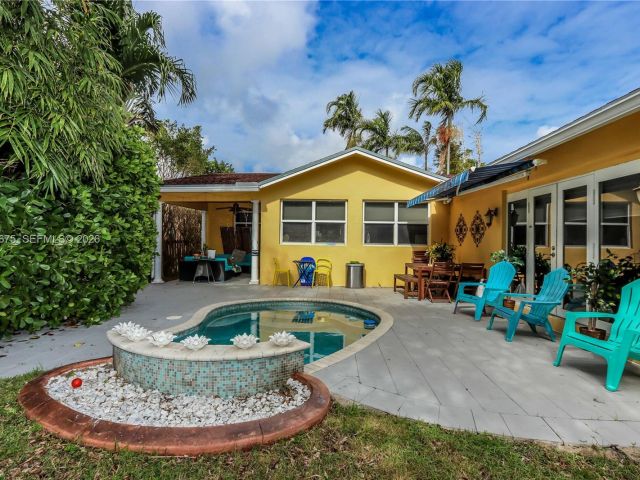 Продажа дома по адресу 1612 Funston St - фото 7532430