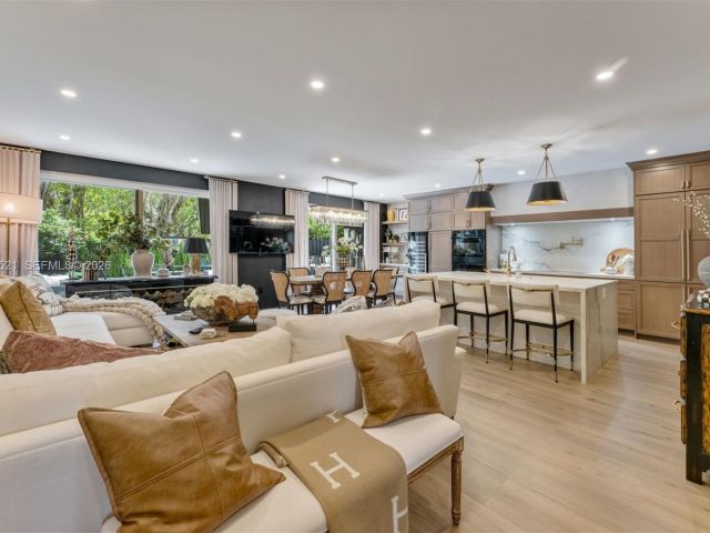 Продажа дома по адресу 3028 NE Quayside Ln 34 - фото 7533412