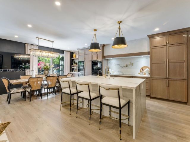 Продажа дома по адресу 3028 NE Quayside Ln 34 - фото 7533417