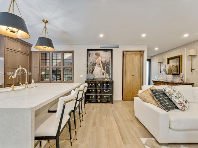 Продажа дома по адресу 3028 NE Quayside Ln 34 - фото 7533423