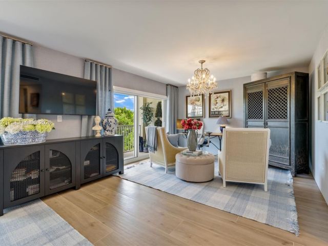 Продажа дома по адресу 3028 NE Quayside Ln 34 - фото 7533427