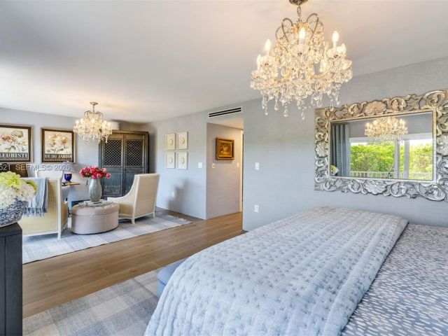 Продажа дома по адресу 3028 NE Quayside Ln 34 - фото 7533429