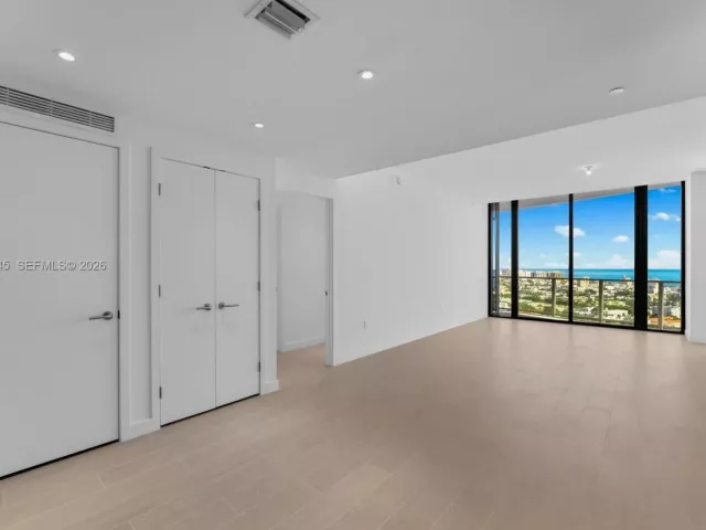 Продажа квартиры #2402 - фото 7533264