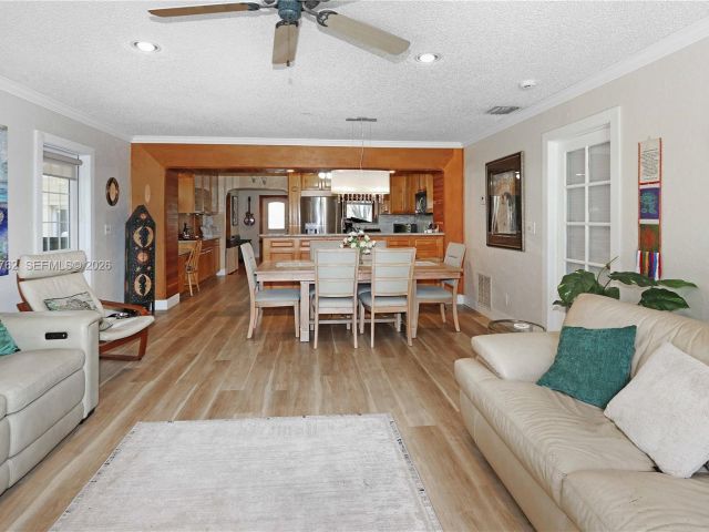 Продажа дома по адресу 1410 Fletcher St - фото 7533482