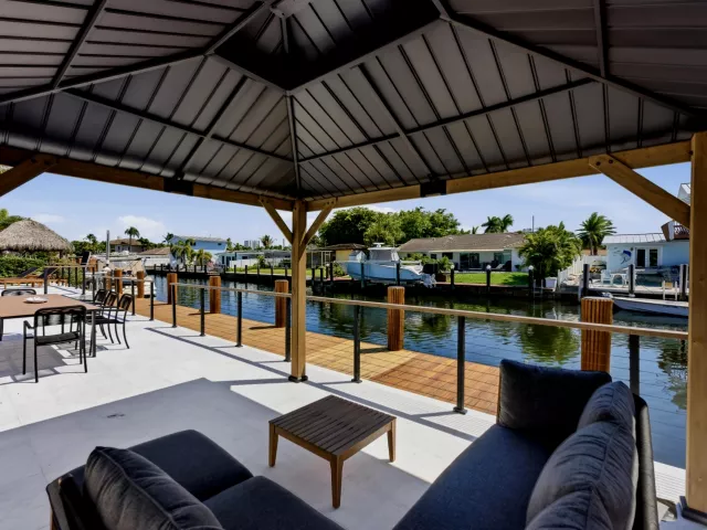 Продажа дома по адресу 2280 SE 10th Court - фото 9171285