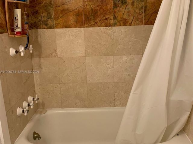 Дом в аренду по адресу 329 W 28th St - фото 7534084