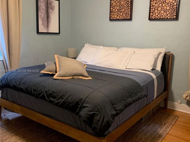 Дом в аренду по адресу 329 W 28th St - фото 7534085